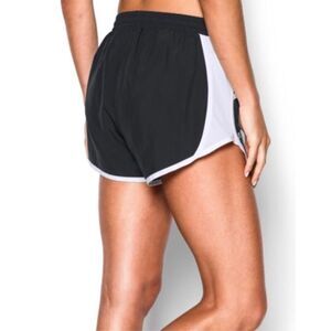Under Armour Fly By 2.0 running shorts in a dark gray with white mesh side panel